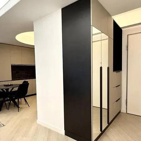 One Of One - Elegant In Апартаменты *